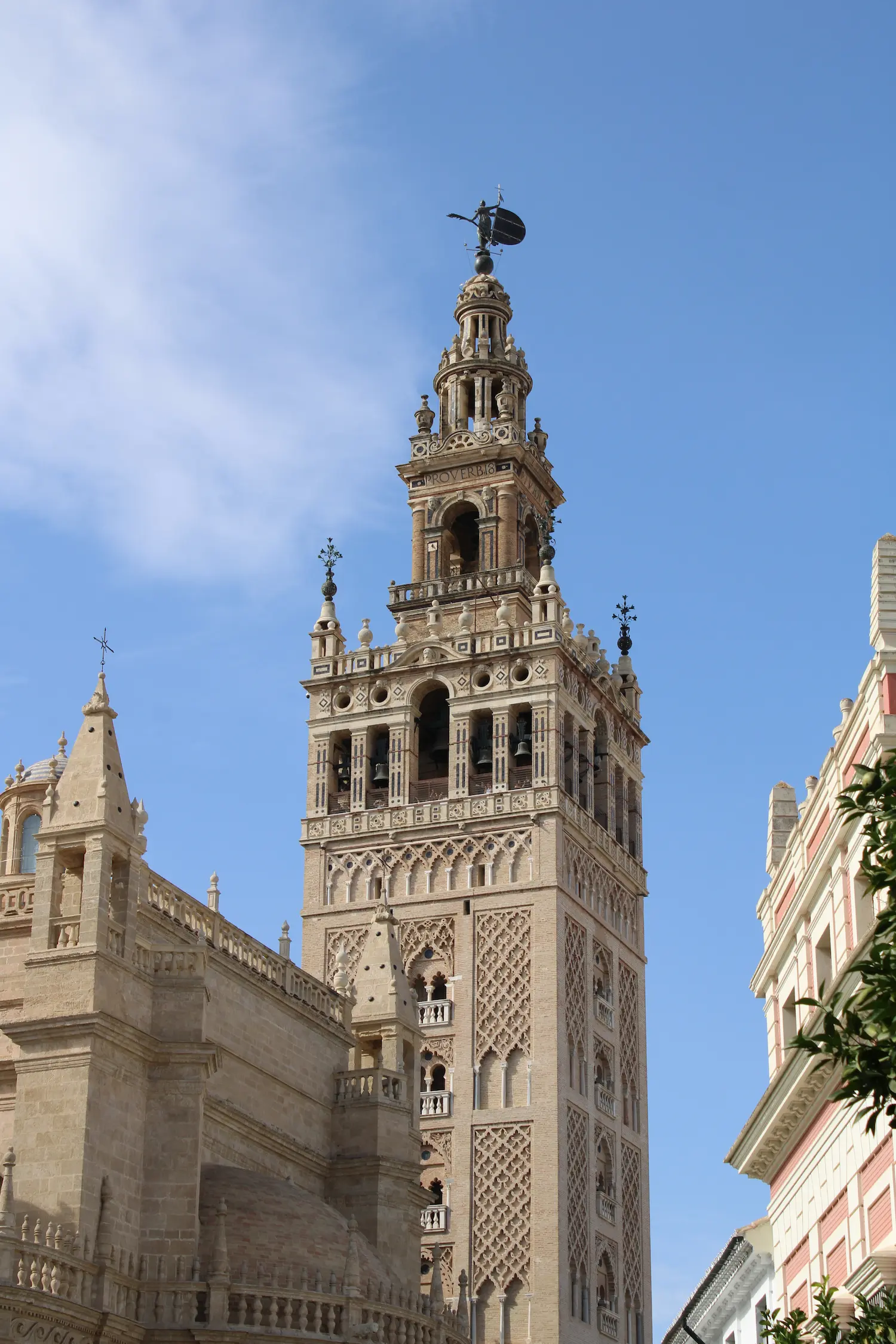 La Giralda - Torre histórica de Sevilla